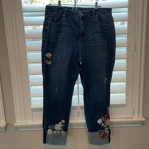 Chico’s The so Slimming Girlfriend Ankle Jeans